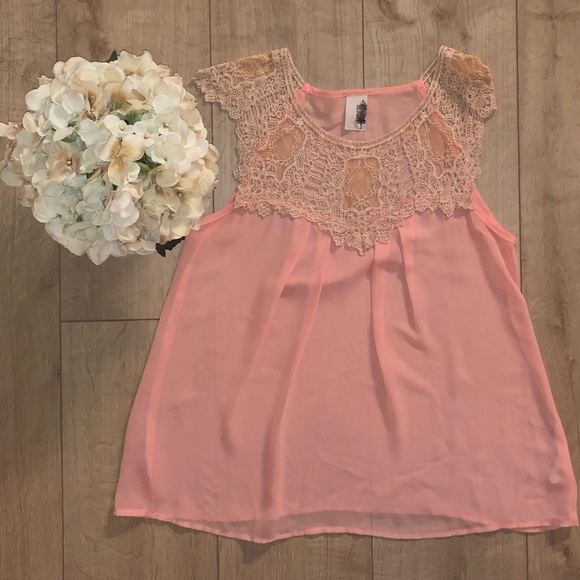 Soft Pink Lace Top - Picture 1 of 2